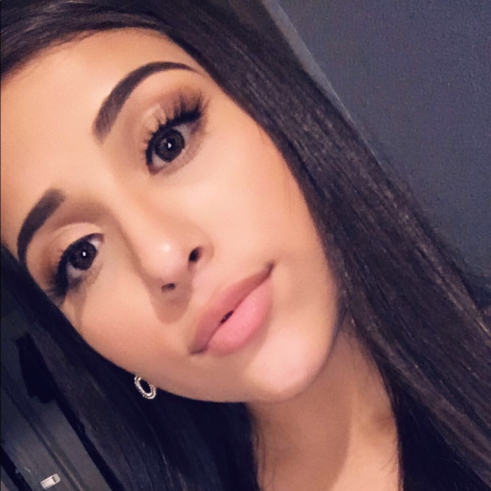 Meet your Posher, Brianna